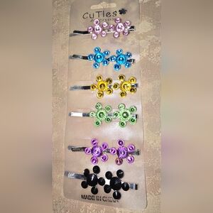 Cutlies Flower Hair Clip Silver With Multicolors Accents